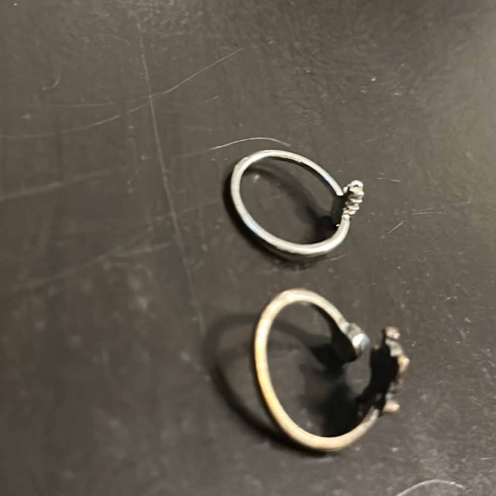 Two rings - Picture 2 of 2
